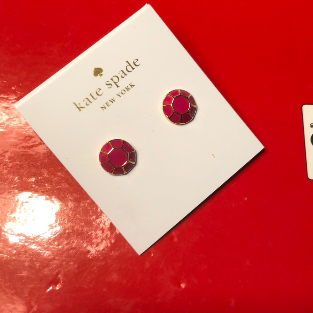 NWT KATE SPADE RADISH COLOR EARRINGS - Picture 2 of 3